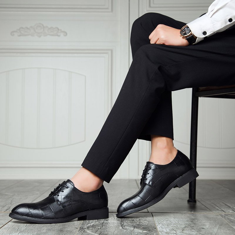 Summer men's British small leather shoes, men's business suits, trendy pointed youth lace-up casual men's shoes Summer men's British small leather shoes, men's business suits, trendy pointed youth lace-up casual men's shoes
